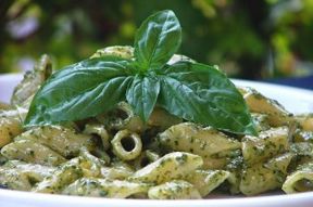 Pasta ricotta e basilico veloce e facile