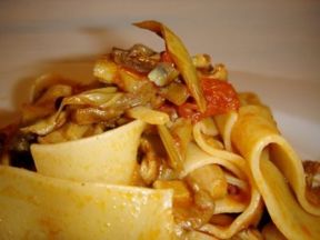 Fettuccine al sugo di carciofi