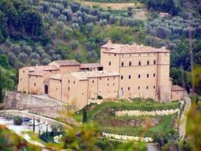 Giù le mani dalla Conca d’oro di Seggiano! Un mega hotel di fronte al Castello di Potentino?