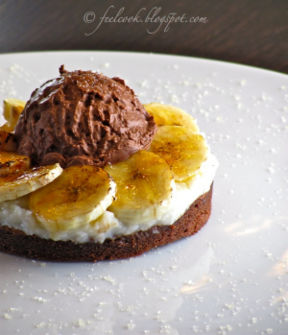 Tortino di banane caramellate e cocco