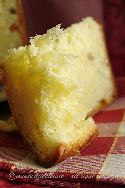 Impastando ........in compagnia si fa il Panettone più buono che ci sia!!