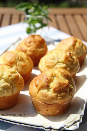 Muffin con prosciutto crudo toscano e formaggio Salva Cremasco