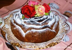 Rosa con gli avanzi di uovo di Pasqua