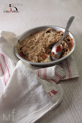 il crumble di mele cotogne e uva bianca di Ilaria