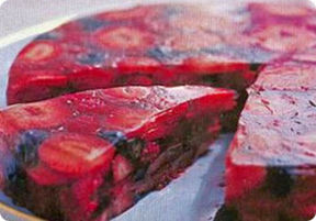 Aspic di fragoline di bosco.