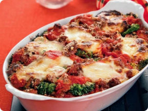Parmigiana di broccoli e salsiccia.