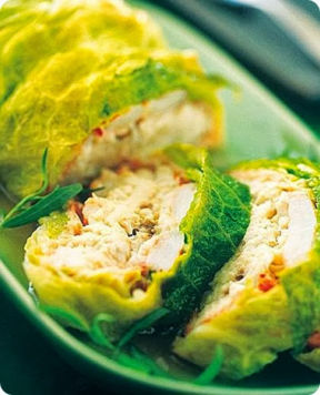 Rotolo di branzino e salmone affumicato alla verza.