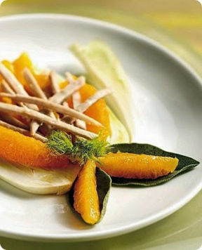 Listarelle di lonza con finocchio e arancia.