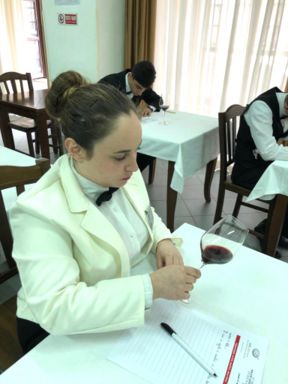 Decima edizione “Miglior Aspirante Sommelier Istituti Alberghieri della Campania”. Trionfa il Ferraris di Caserta