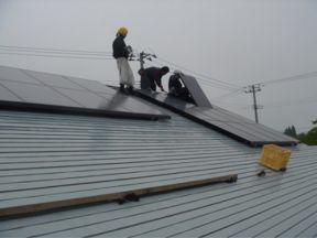 Fotovoltaico per aziende: dalla Sicilia pannelli integrati per guadagnare in incentivi