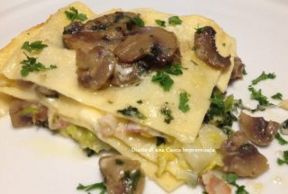 Lasagne con funghi e stracciatella