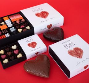 Idee per San Valentino 2023: cioccolatini, vini, soggiorni romantici