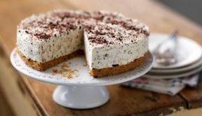 Ricette dolci: cheesecake al Baileys e cioccolato