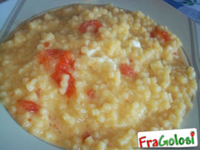 PASTINA CON STRACCIATELLA IN BRODO