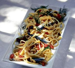 Pasta con alici marinate: ricetta d.o.c. che porta il mare in tavola