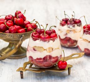 Tiramisù alle ciliegie con mascarpone