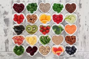 Curarsi con il Cibo: prevenire le Malattie con l’Alimentazione