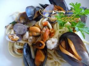 Linguine cozze, vongole e gamberi in bianco