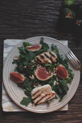 The Perfect Bite  : : INSALATA CON FICHI ED HALLOUMI GRIGLIATO