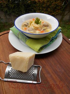 Capelli d’Angelo all’Uovo con Verdure e Polpettine in Brodo