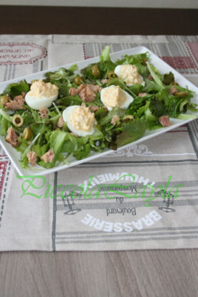 Insalata con Tonno e Uova Ripiene