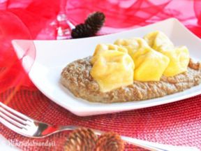 Tortelli con Cotechino su vellutata di Lenticchie