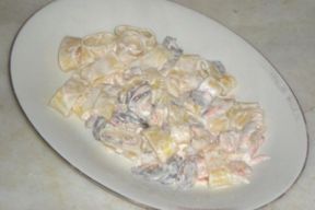 Calamarata con funghi gamberi e salmone