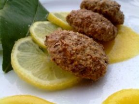 Amaretti profumati all’anice con crema di limone e yogurt