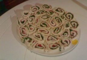 Girelle con crema di prosciutto e rucola