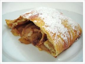 Strudel di pesche