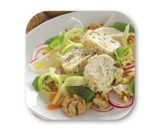 Insalatina croccante con rotolo di robiola di capra alle noci