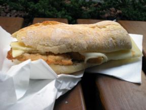 Milano. Il panino imbattibile è al Gb Bar a soli 4 € e in 100 varianti