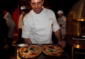 Ciro Salvo, il pizzaiolo tra i migliori d’Italia, apre a Napoli la pizzeria 50 Kalò