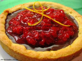 A Pasqua: Crostata di cioccolato con composta di fragole