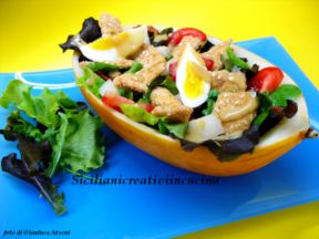 Insalata di tacchino al sesamo e melone con vinaigrette