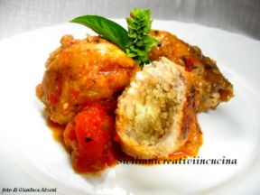 Involtini di pesce spada al sugo di pomodoro e basilico