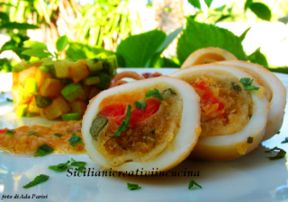 Calamari ripieni in umido