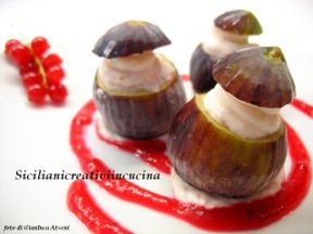 Fichi alla panna con sciroppo di ribes