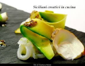 Mozzarella di bufala affumicata, avocado, calamaro marinato e mele