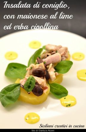 Coniglio all’insalata, con maionese al lime ed erba cipollina