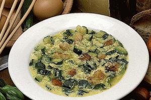 Ricetta: Minestra di zucchine, cacio e uova