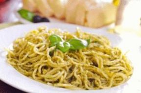 Ricetta: Spaghetti con uova, basilico e menta