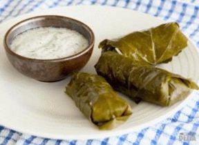 Ricetta: Involtini di foglie di vite (Dolmades)