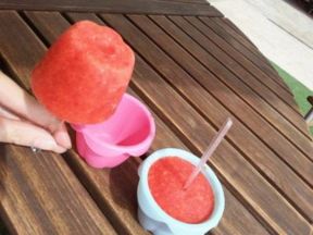 Ricetta: Ghiaccioli alle pesche e fragole
