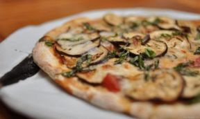 Ricetta: Pizza con le melanzane