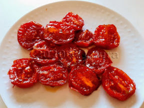 Pomodori confit in padella