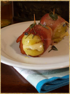 Patate ripiene di Toma piemontese ed avvolte dallo Speck