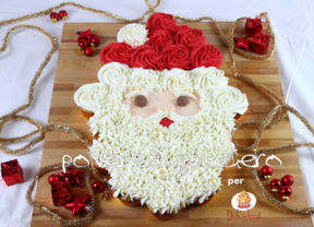 Tutorial per dolcidee.it: ricetta torta di cupcake Babbo Natale - Sweet Santa Claus Pull-Apart Cupcake Cake