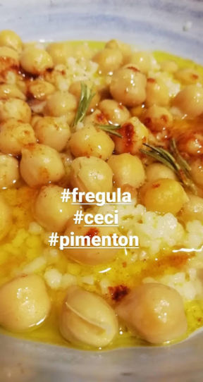 Fregula con ceci e pimenton. La ricetta del lunedì.