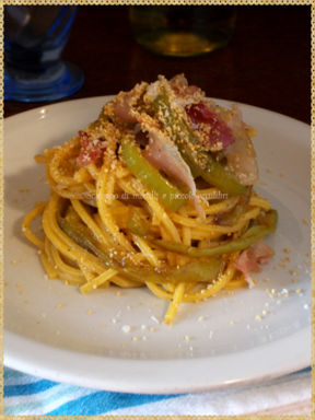 Spaghetti alla chitarra con friggitelli in agrodolce e Speck